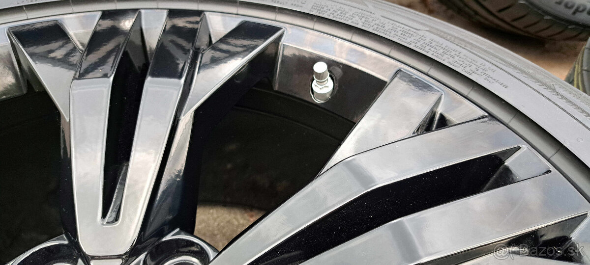 18" VW Passat B8 Alltrack - KALAMATA - 8