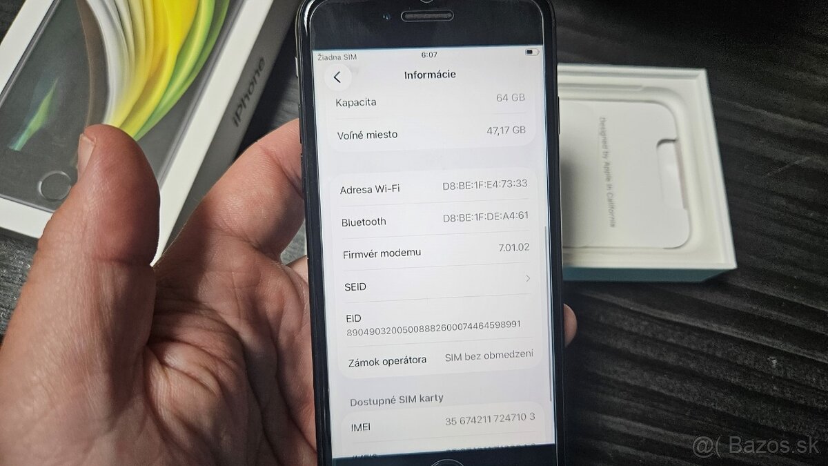 Apple iPhone SE 2020 tmavý 64GB - 8