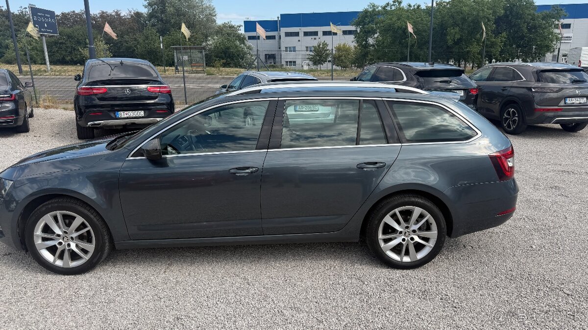 Škoda Octavia Combi 1.6 TDI 115k Style - 8