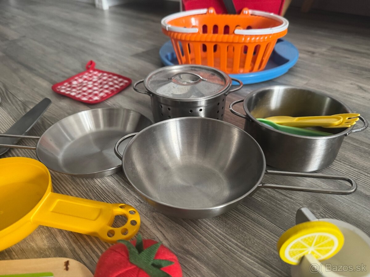 IKEA SPISIG kuchynka a VELA prislusenstva - 8