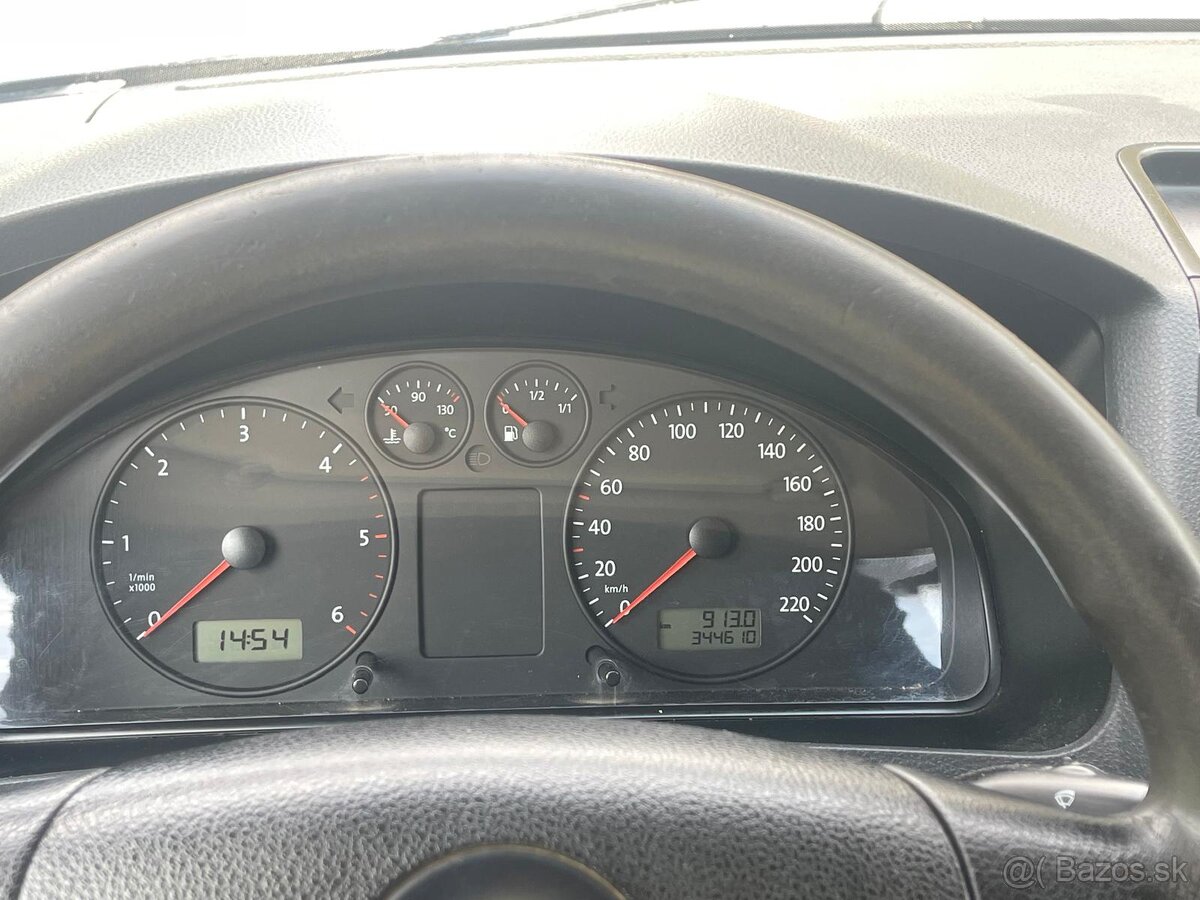 Volkswagen Transporter Caravelle 2,5 TDI 4x4 - 8