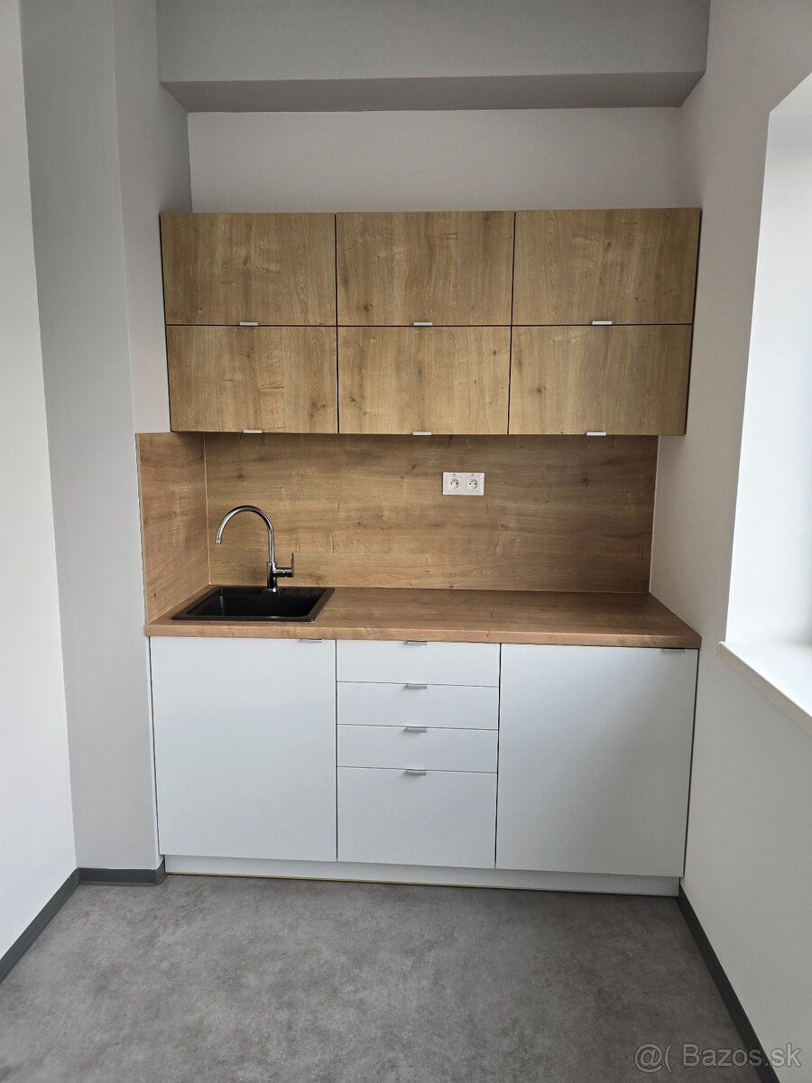 Kancelárske priestory voľné ihneď - 8