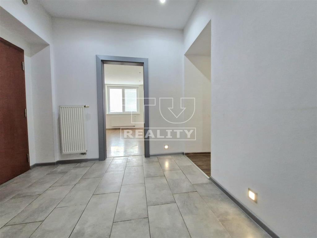 Na predaj rozľahlý 3-izbový byt s rozlohou 108 m2 v... - 8