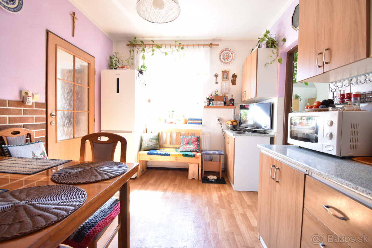 Na predaj rodinný dom s garážou, 1697 m², Strečno, Žilina - 8