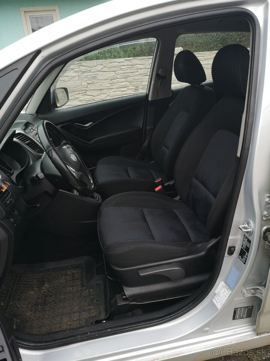 Hyundai ix20, benzín, 66kW, MT5 - 8