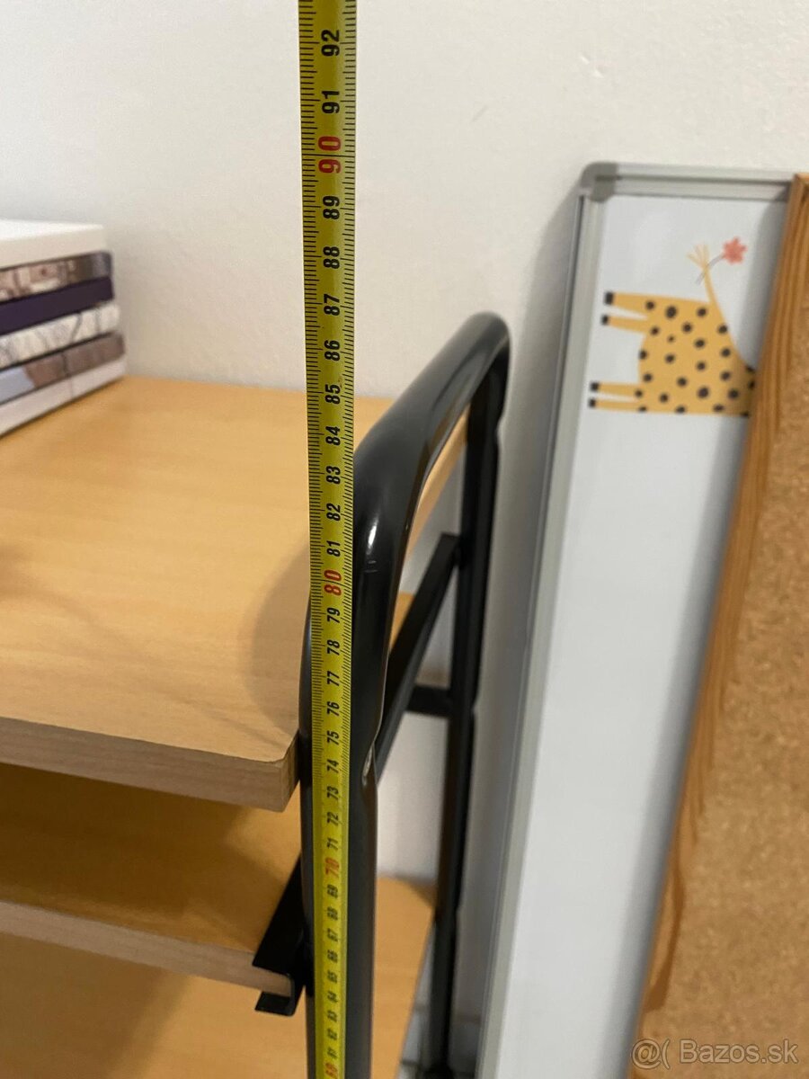 Lavice, stôl a stoličky - 8