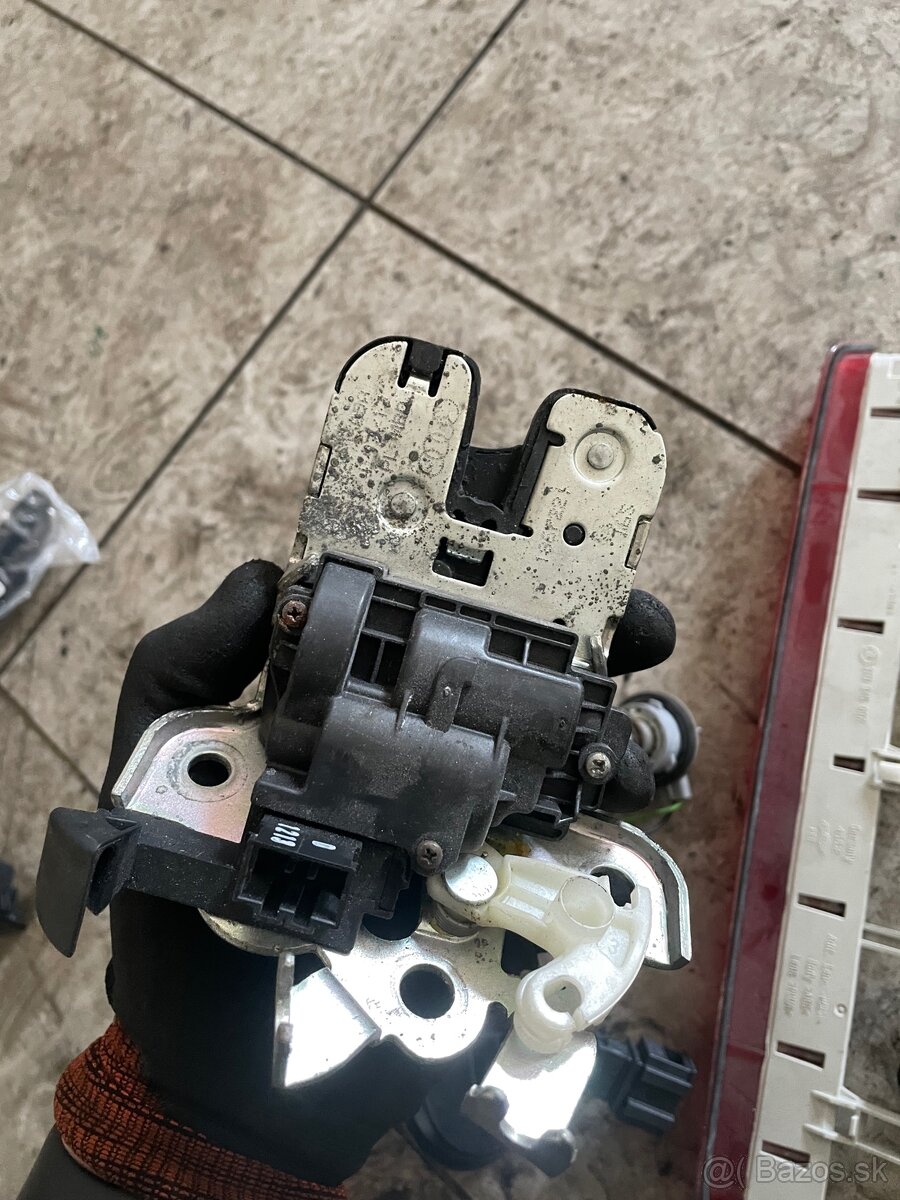 Náhradné diela superb 2 - 8