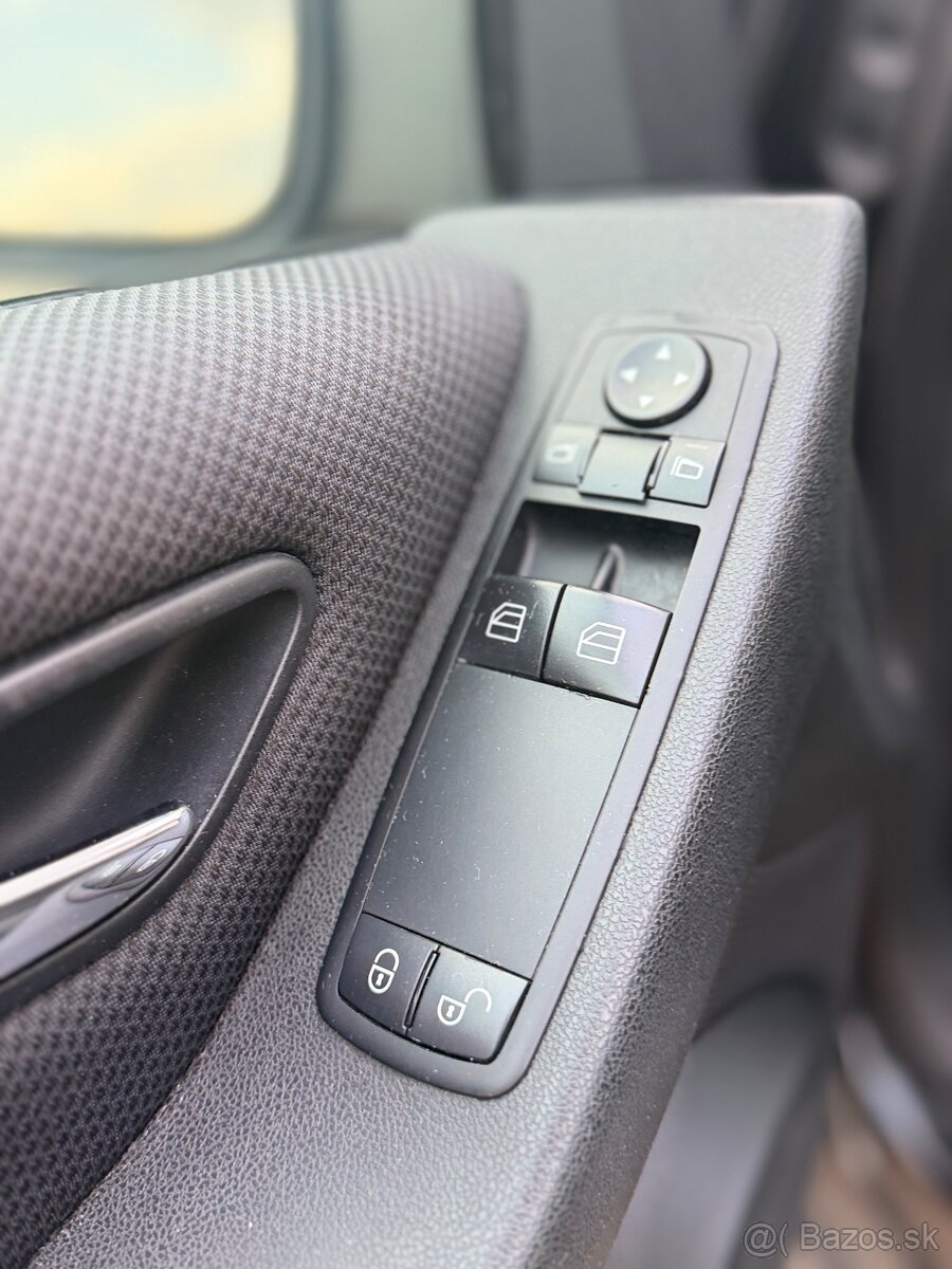 Mercedes -Benz tr.A - 8