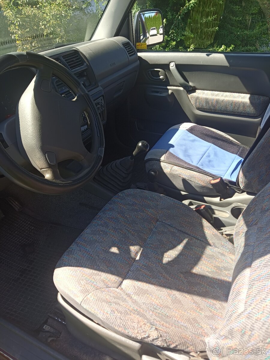 Suzuki Jimny 1.3 benzín 59kw - 8