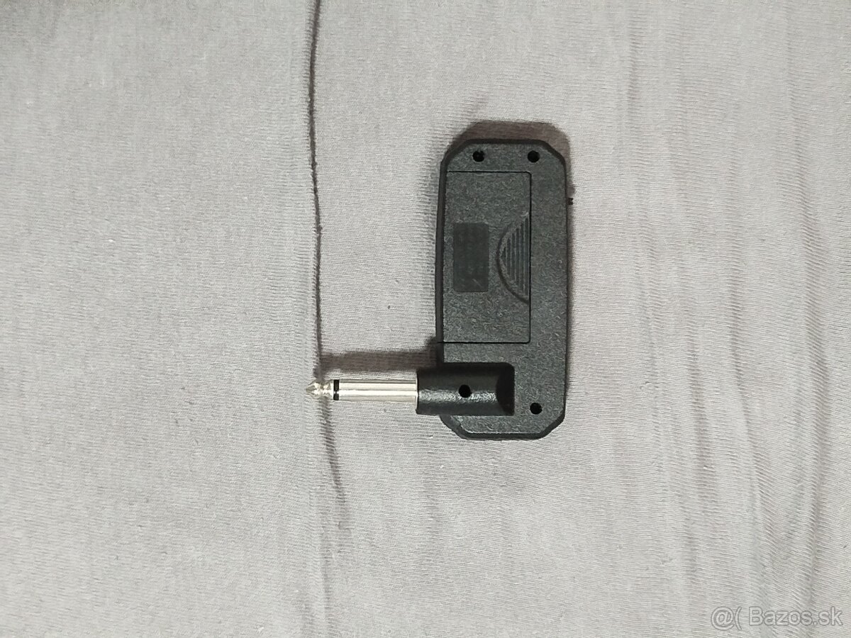 Predám elektricku gitaru a príslušenstvo - 8