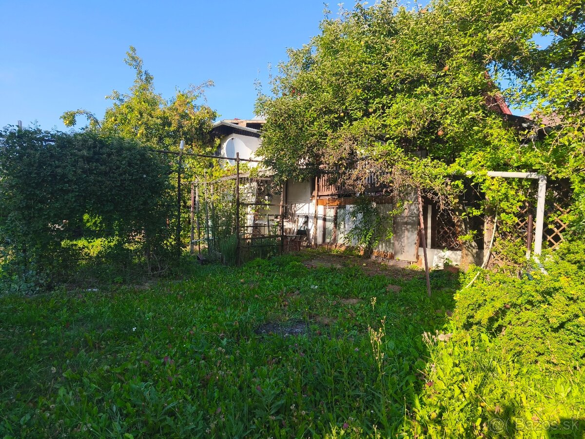 Chalupa so zahradou - 8