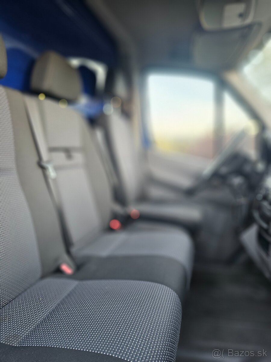 Mercedes Benz-Sprinter - 8
