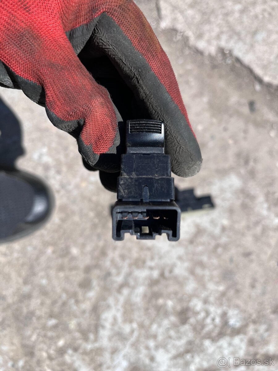 Suzuki Splash 08-14 diely interiéru,packy,vypinace,ovladace - 8