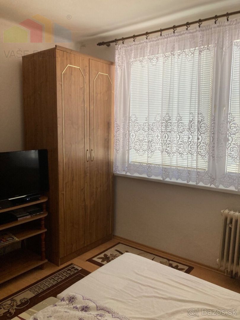 ZNÍŽENÁ CENA - Predaj 3 - izbový moderný byt s dvomi balkón - 8