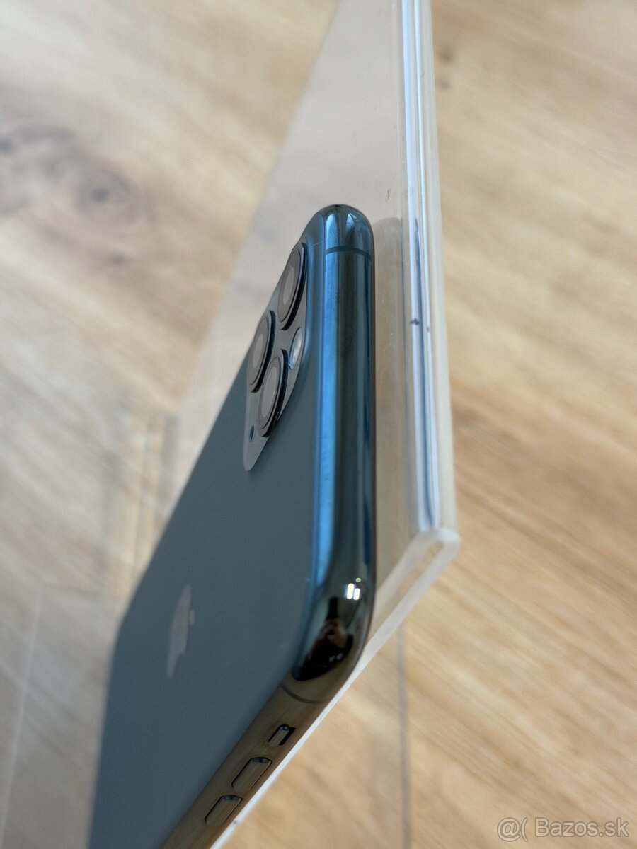 PREDANÉ Dobrý deň Ponúkam na predaj iPhone 11 PRO 512GB - 8