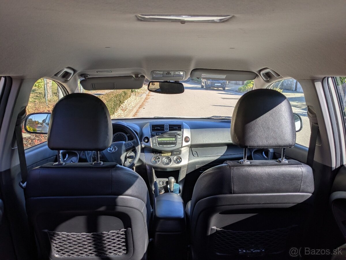 Toyota Rav4 4x4 2.0 benzín 116kW 1. majiteľ. automat - 8