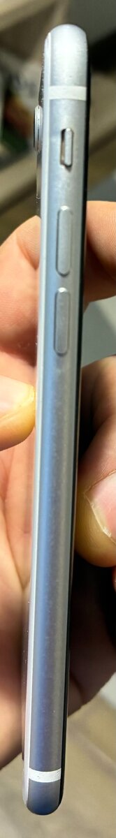 SE2020 128GB biely - 8