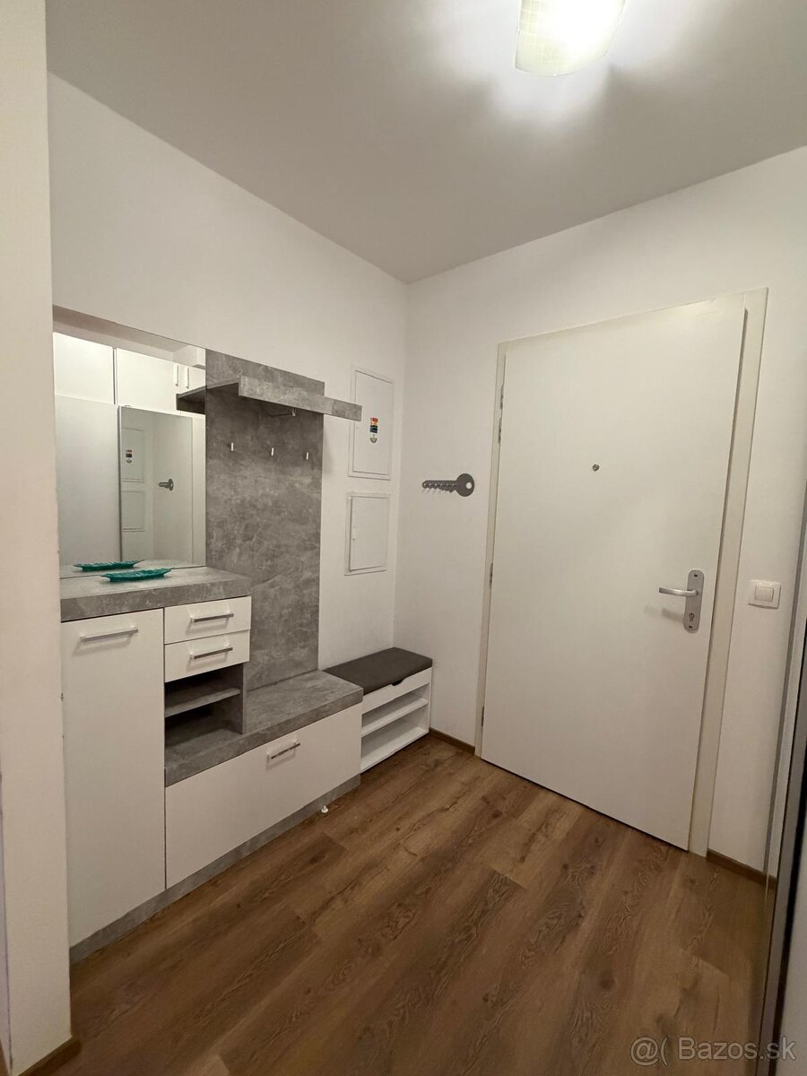 BEZ REALITKY 3-izbový byt s veľkou predzáhradkou - 8