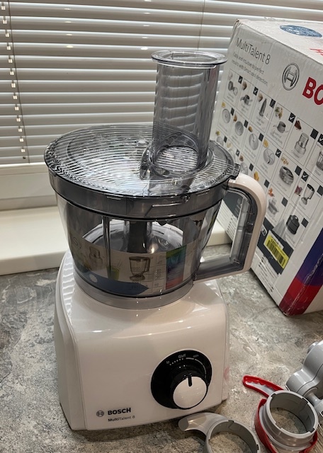 Bosch MultiTalent 8 MC812W501 kuchynský robot - 8