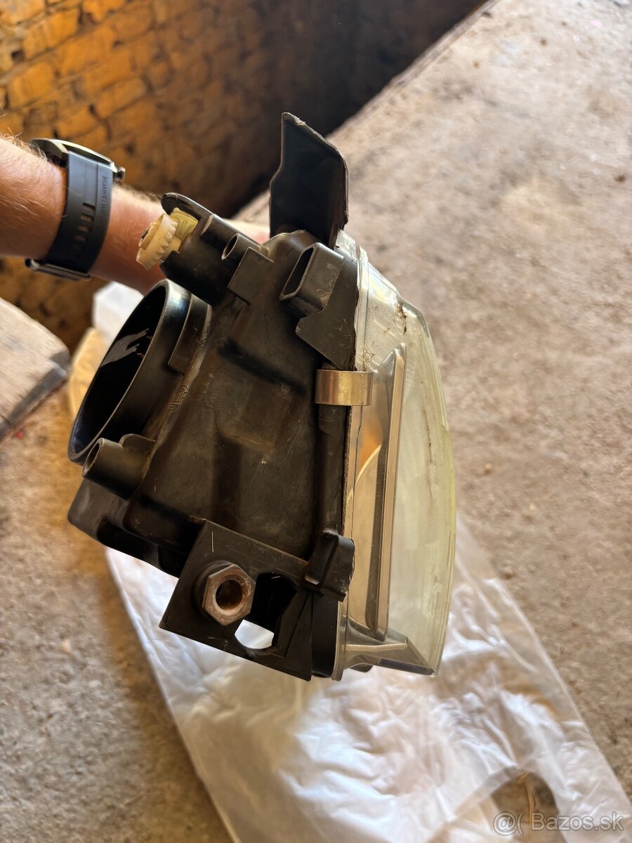 Predné halogénové svetlá VW Passat B5 - 8