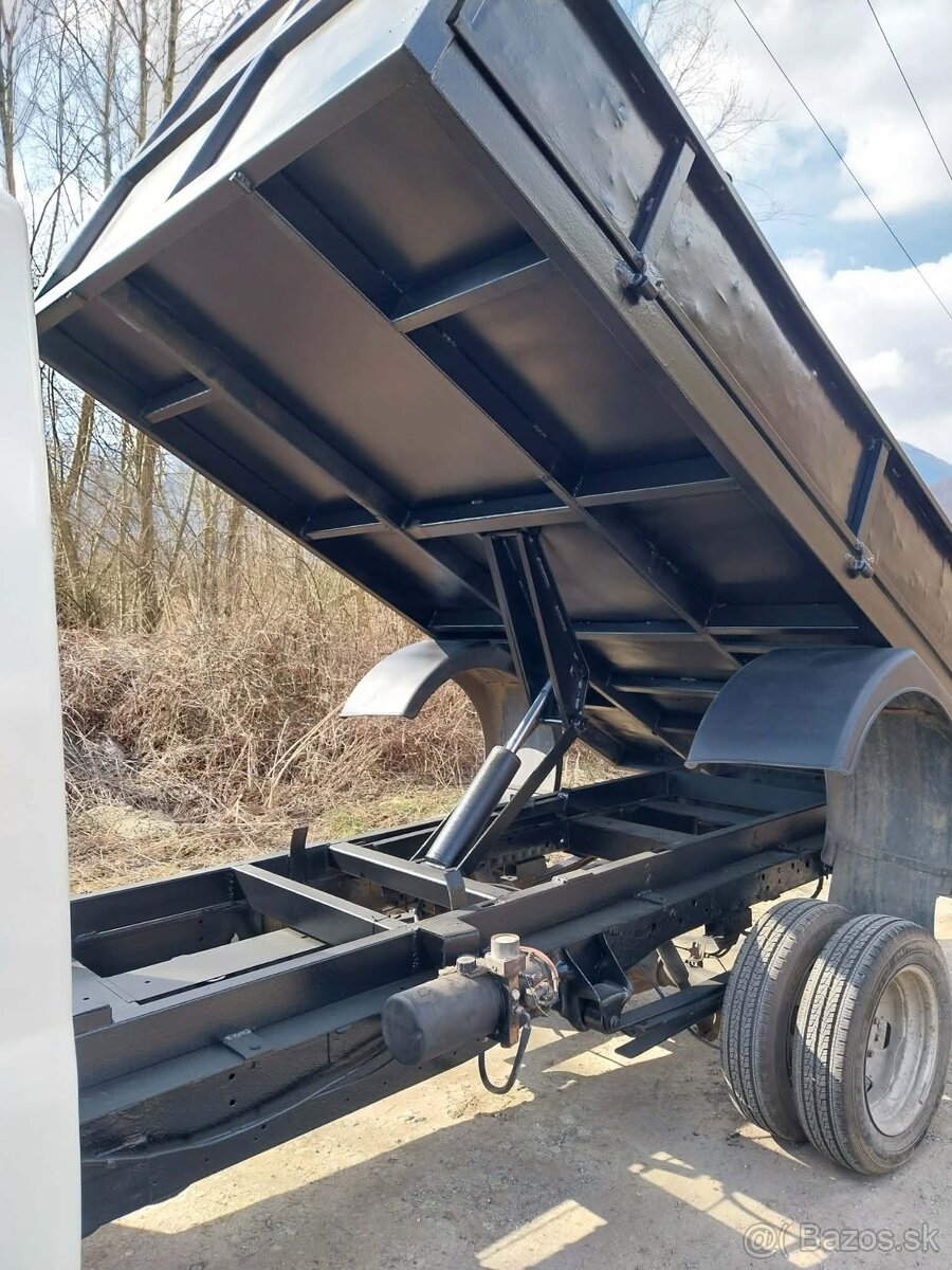 Predám Ford Transit 2,4td - 8