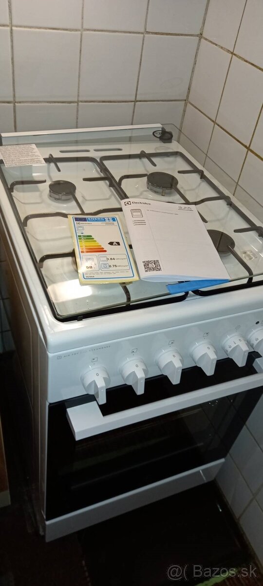 Vrchné, sklopné sklo na sporák ELEKTROLUX LKK560000... - 8