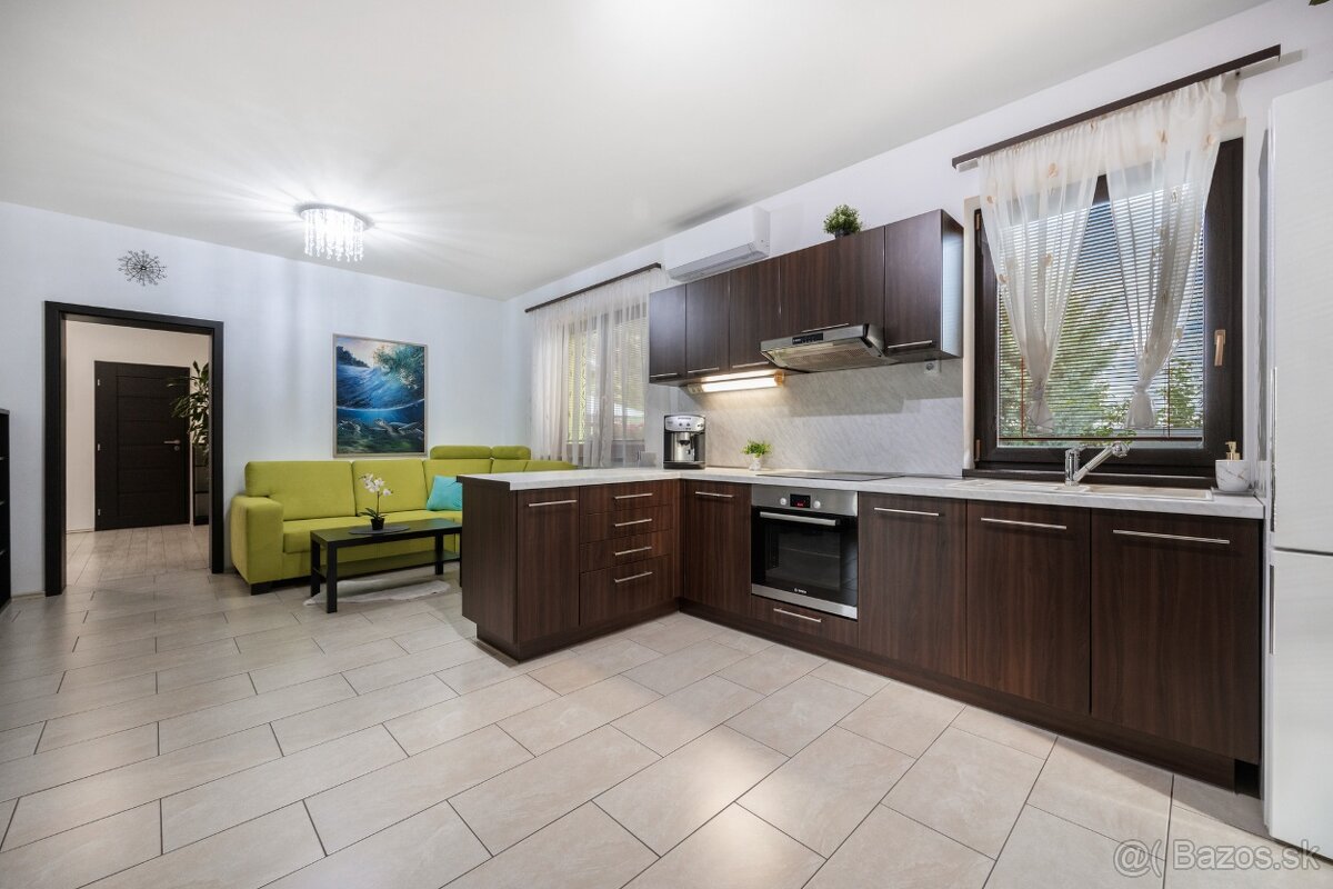 Na predaj 3 generačný RD Most pri Bratislave časť Studené - 8