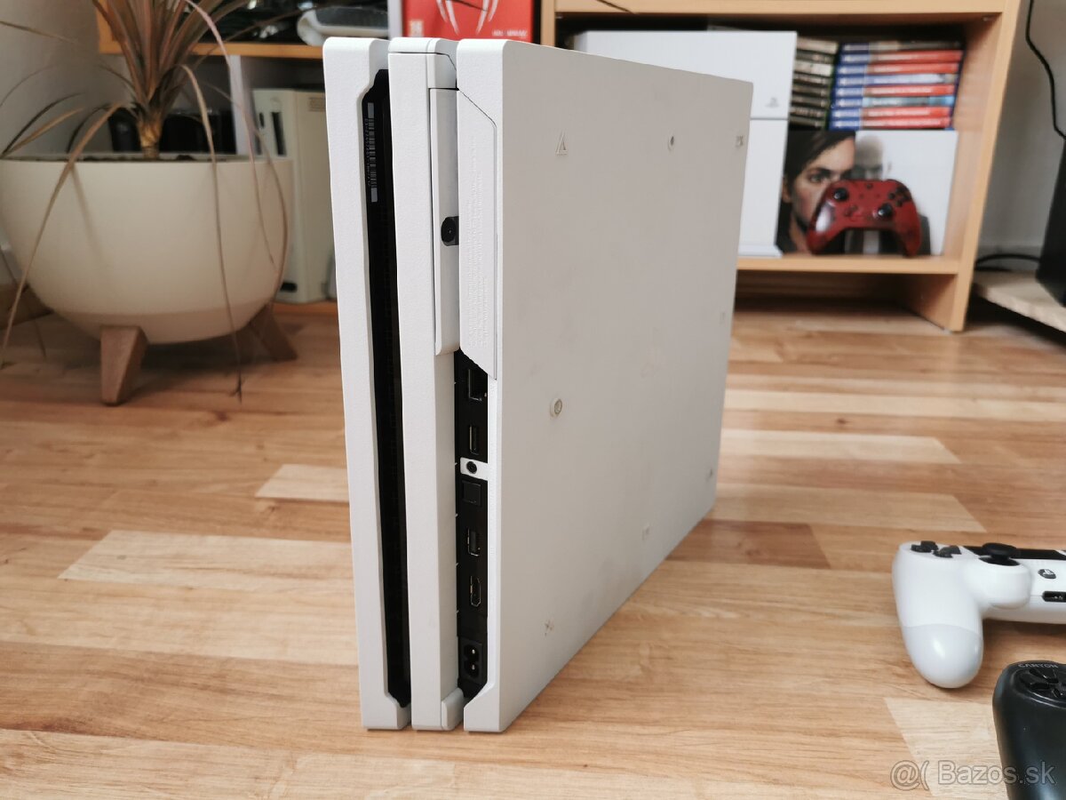 PS4 PRO 1TB Glacier White - 8