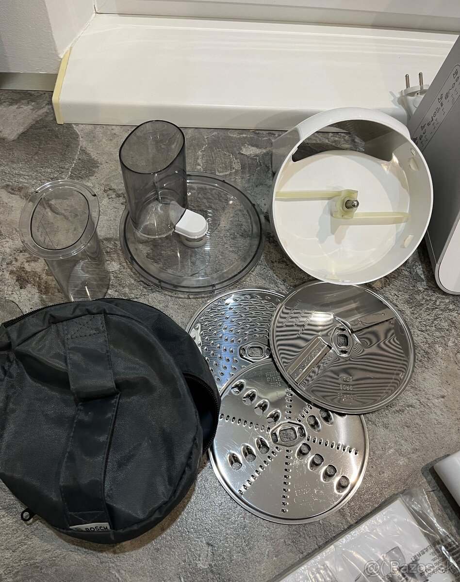 Bosch MUM 54230 900W kuchynský robot - 8