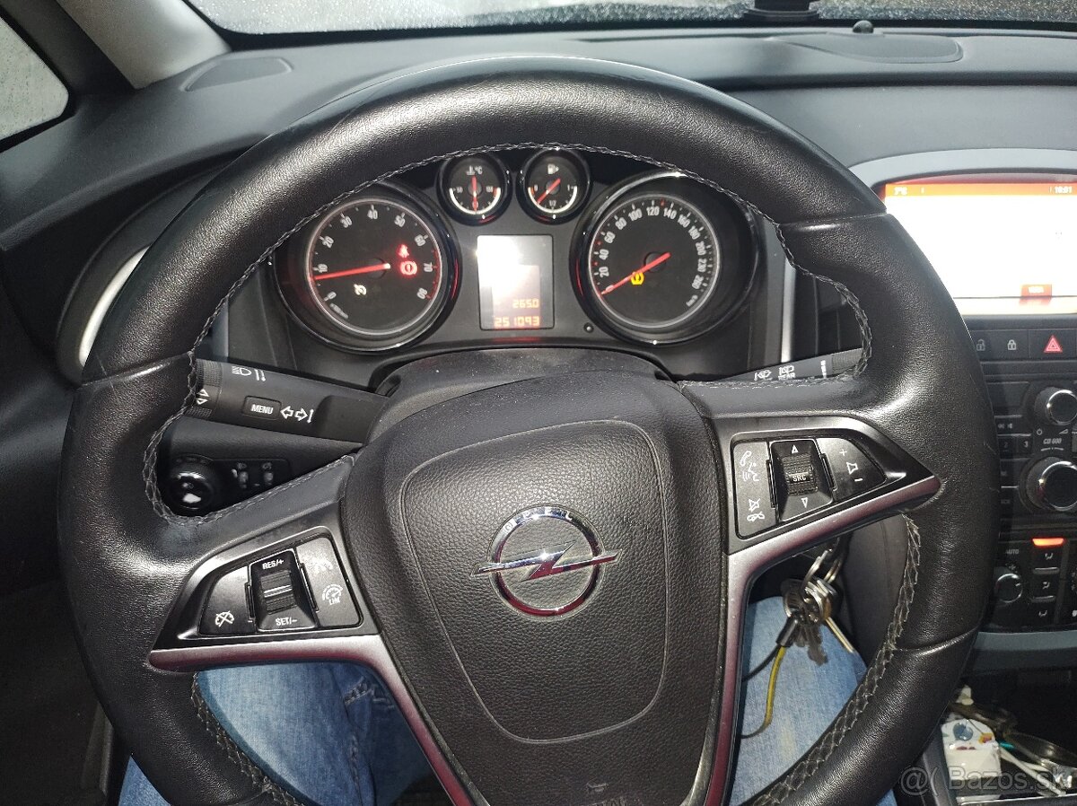 OPEL ASTRA SPORT TOURER - 8