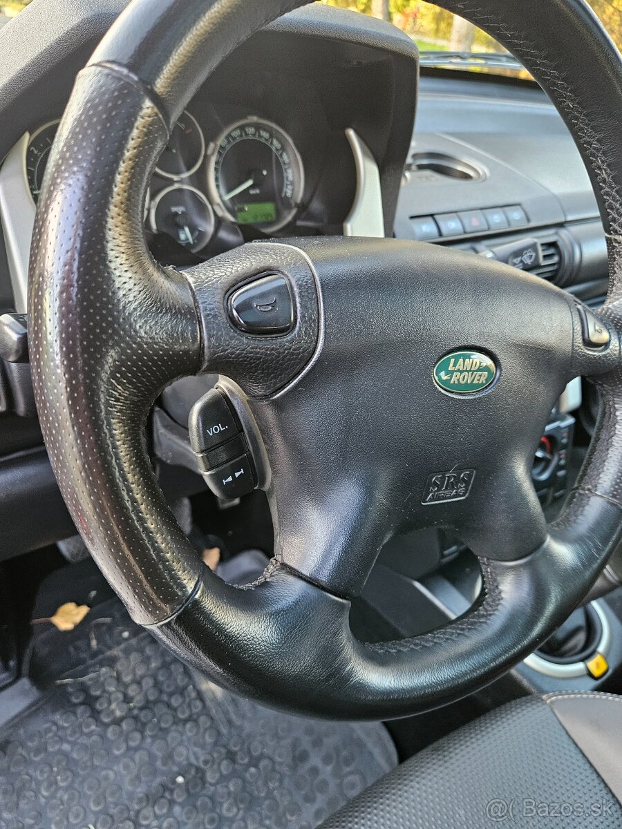 Land Rover Freelander 4x4 klima panorama zjazdový asistent - 8