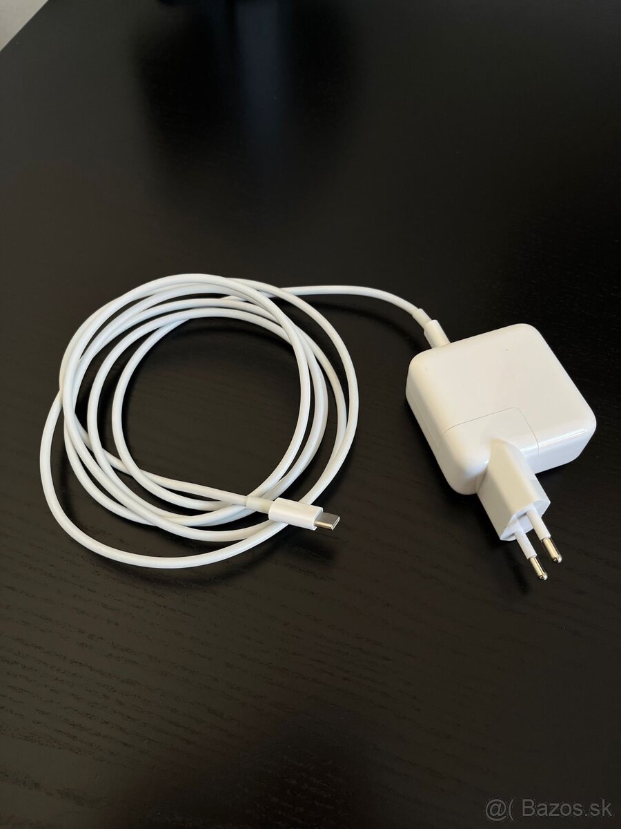 MacBook Air 13" Apple M1 8C CPU 7C GPU 16GB 256GB - 8