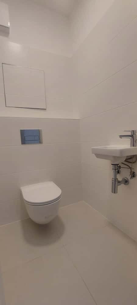 Krásny NEZARIADENÝ slnečný byt s terasou - 8