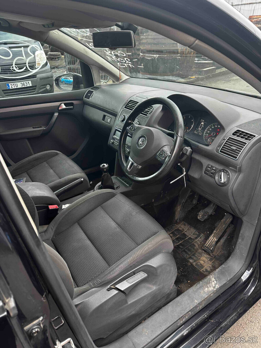 VW TOURAN 2011 1T3 / 1.6 TDI / CAY - 8