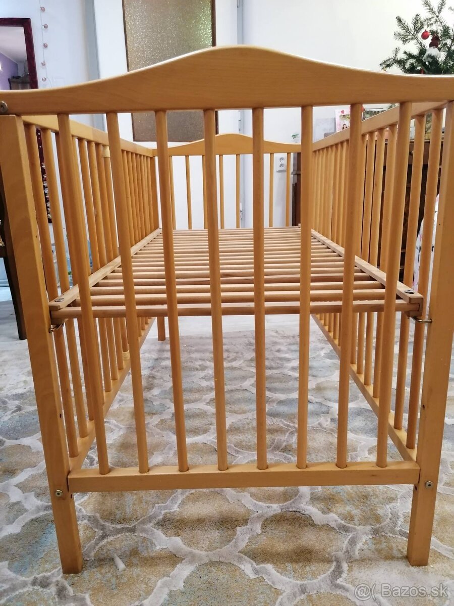 Obyčajná a prenosná postieľka - 8