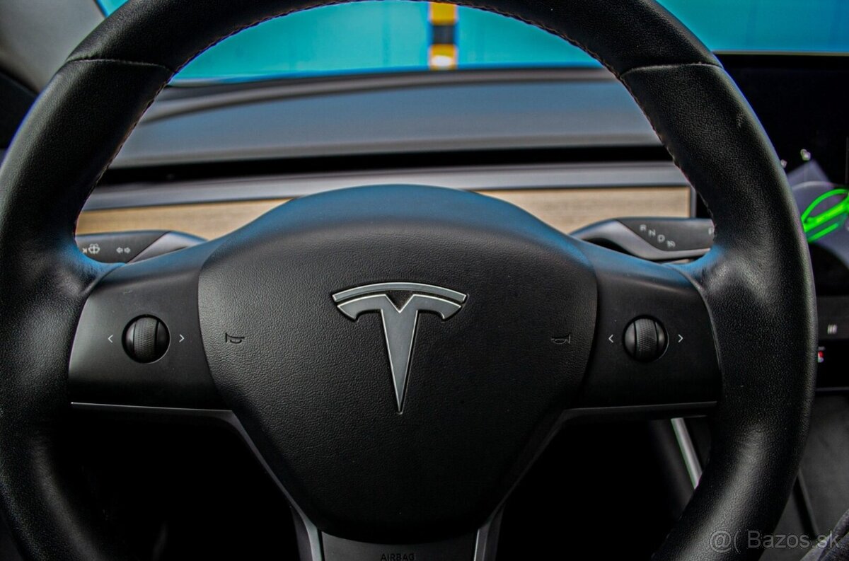 Tesla Model 3 Long-Range Dual Motor AWD - 8