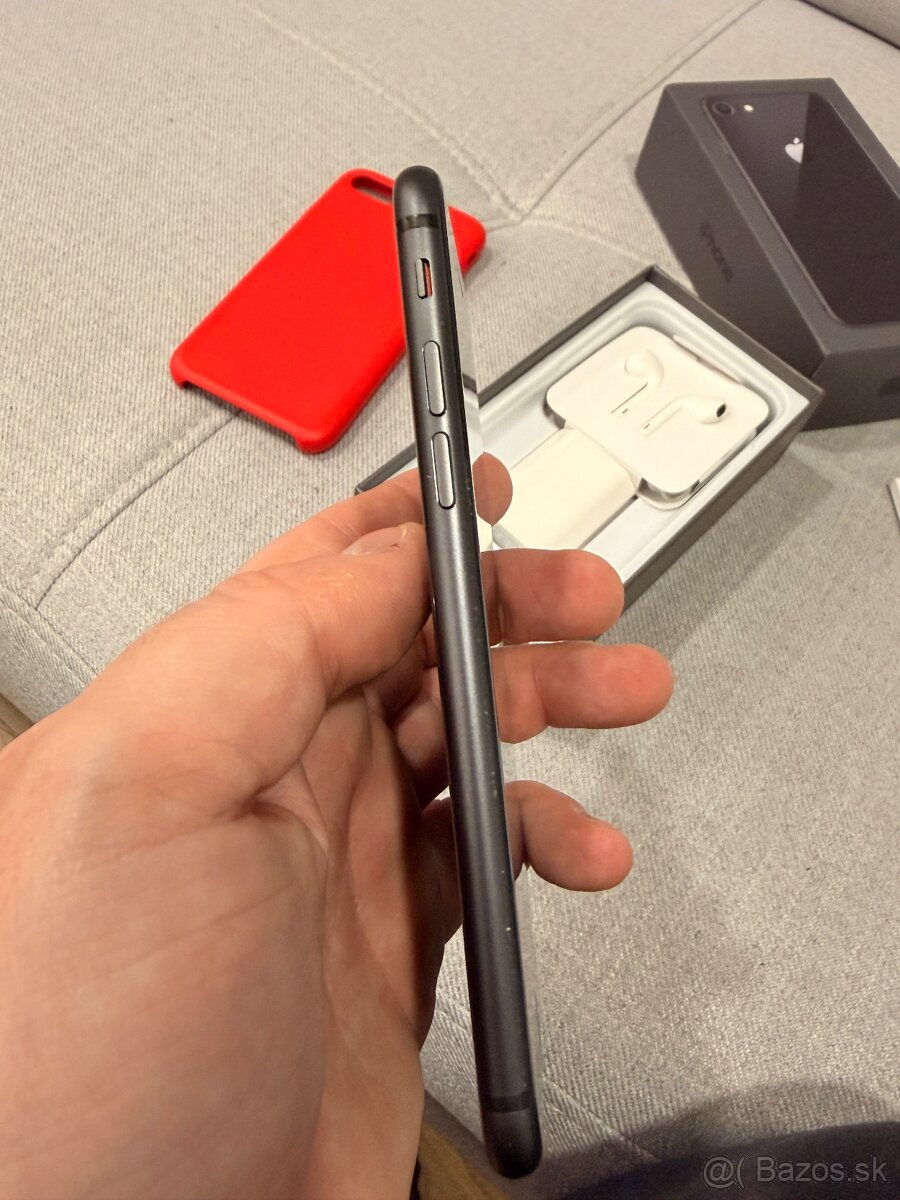 iPhone 8, 64GB Space Gray - 8