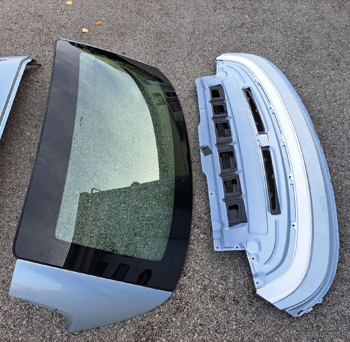 BMW M3 Cabrio E92 diely - dvere, strecha, radiaca páka - 8