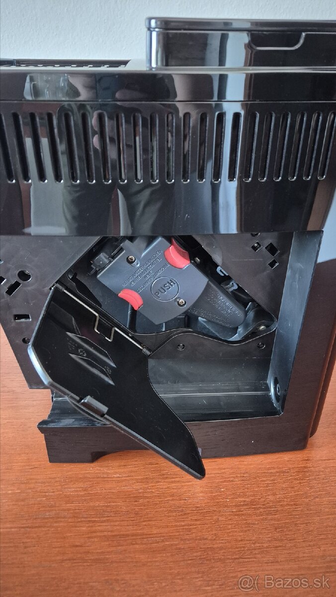 Kávovar DeLonghi Magnifica S - 8