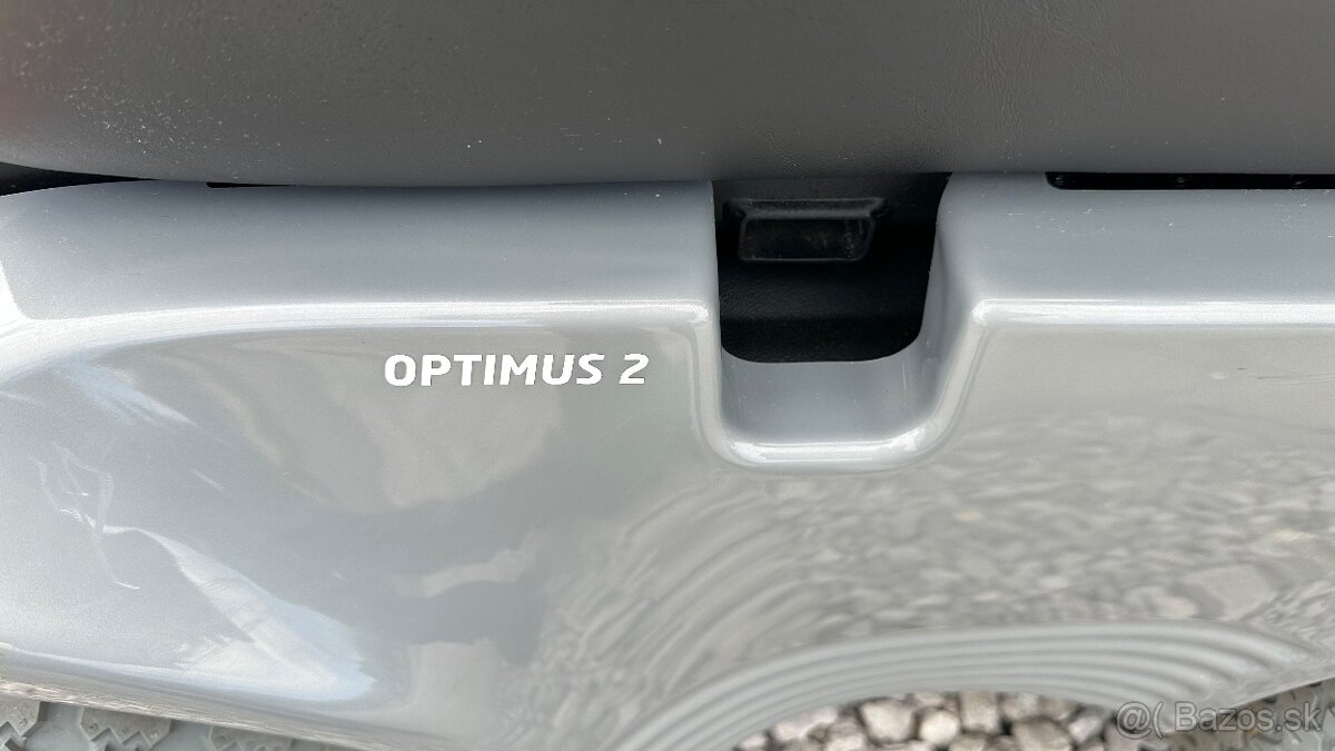 Predám elektrický invalidný vozík Optimus Meyra 2 nemeckej V - 8