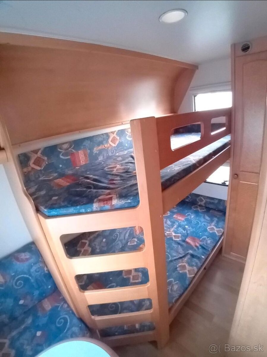 Karavan obytný prives hobby prestige - 8