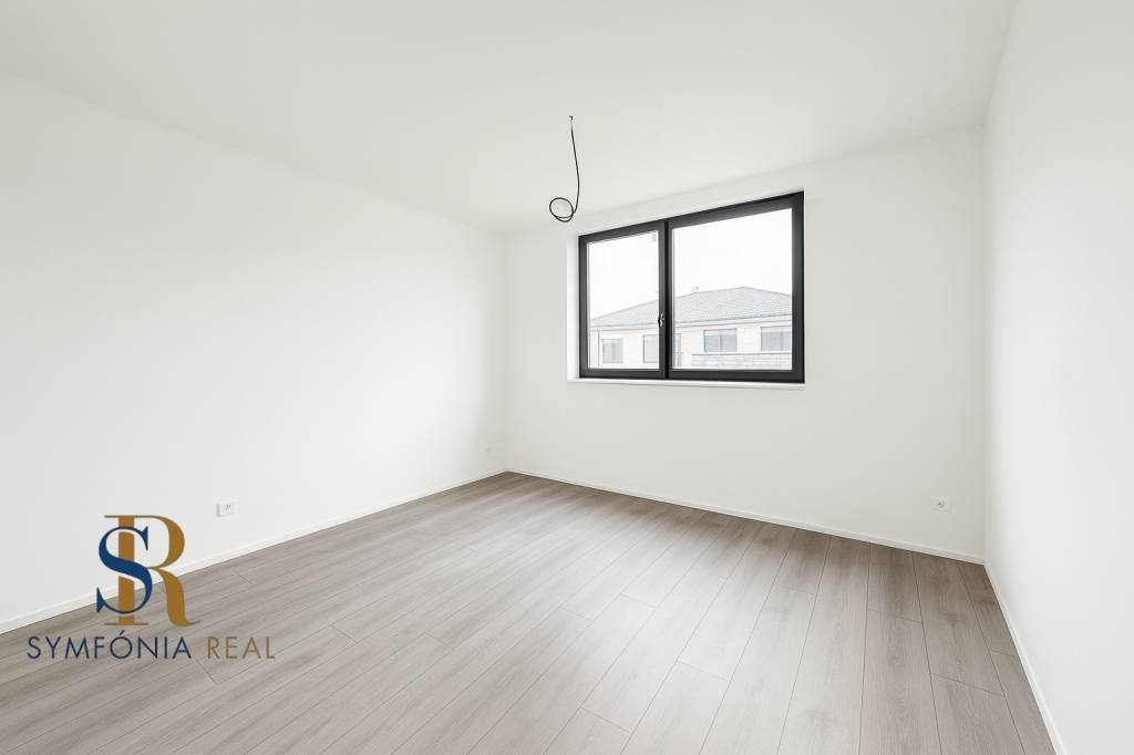 Moderný 4-izbový dom v tichej lokalite Šale – bez rezervačne - 8