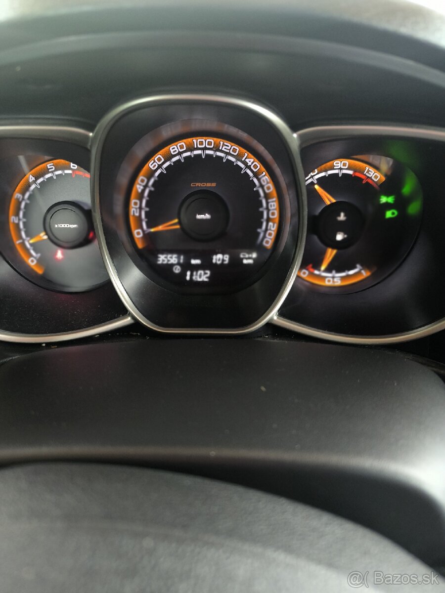 Predam Lada Vesta SW Cross 1.6 - 8