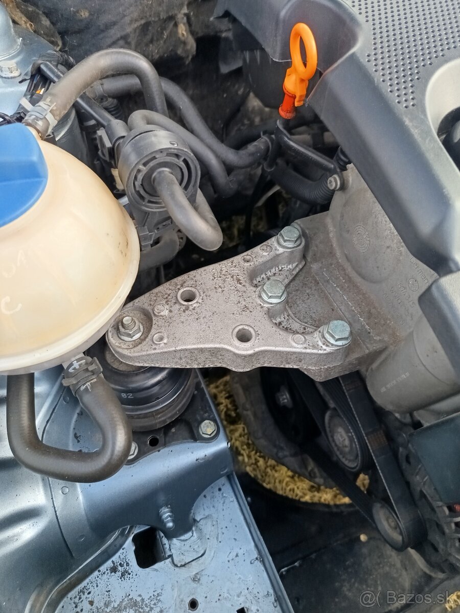 Škodu Fabia 1.2HTP benzín - 8