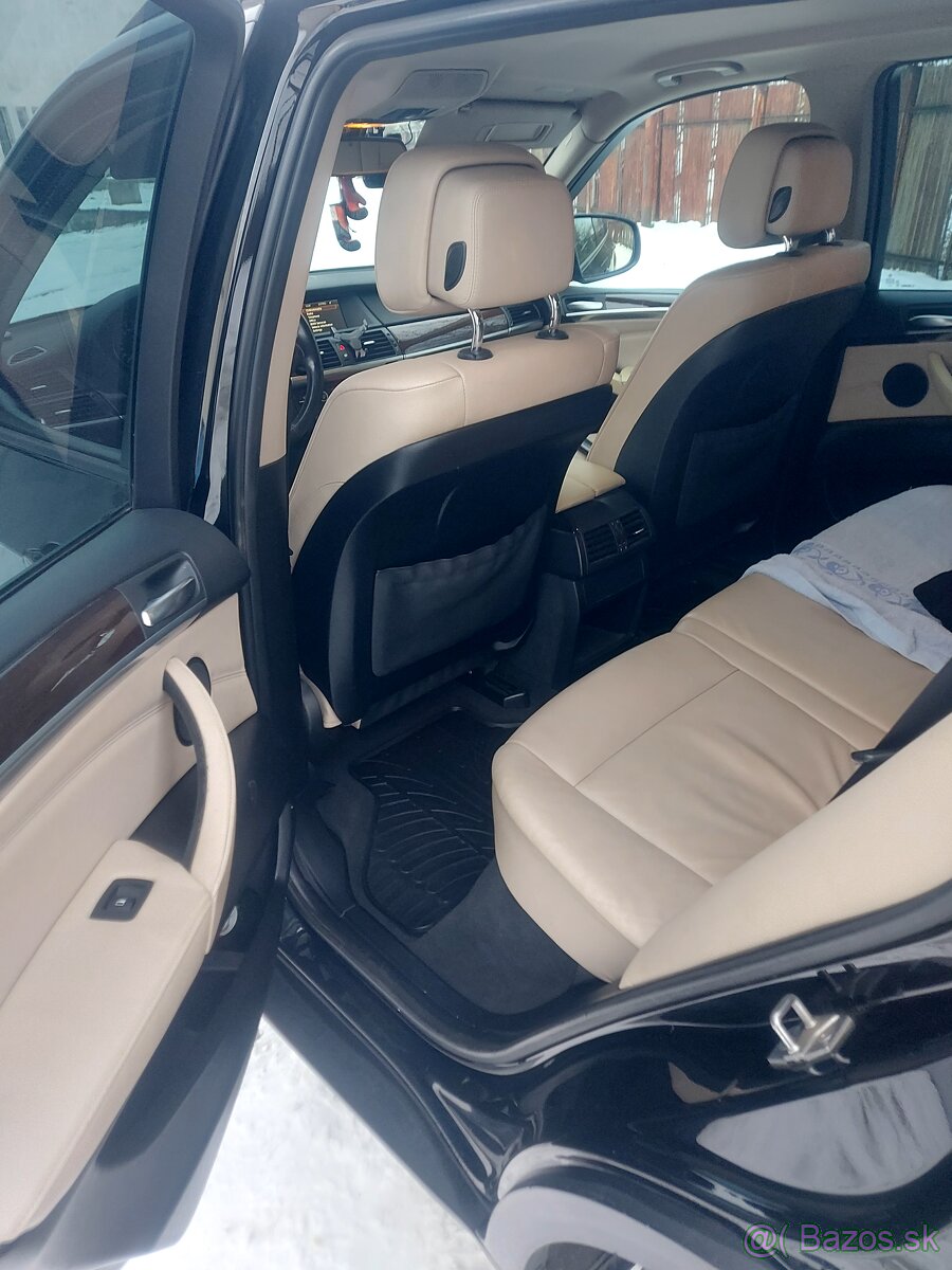 Predám BMW X5 e70 3.0d X-Drive 180kw Facelift - 8