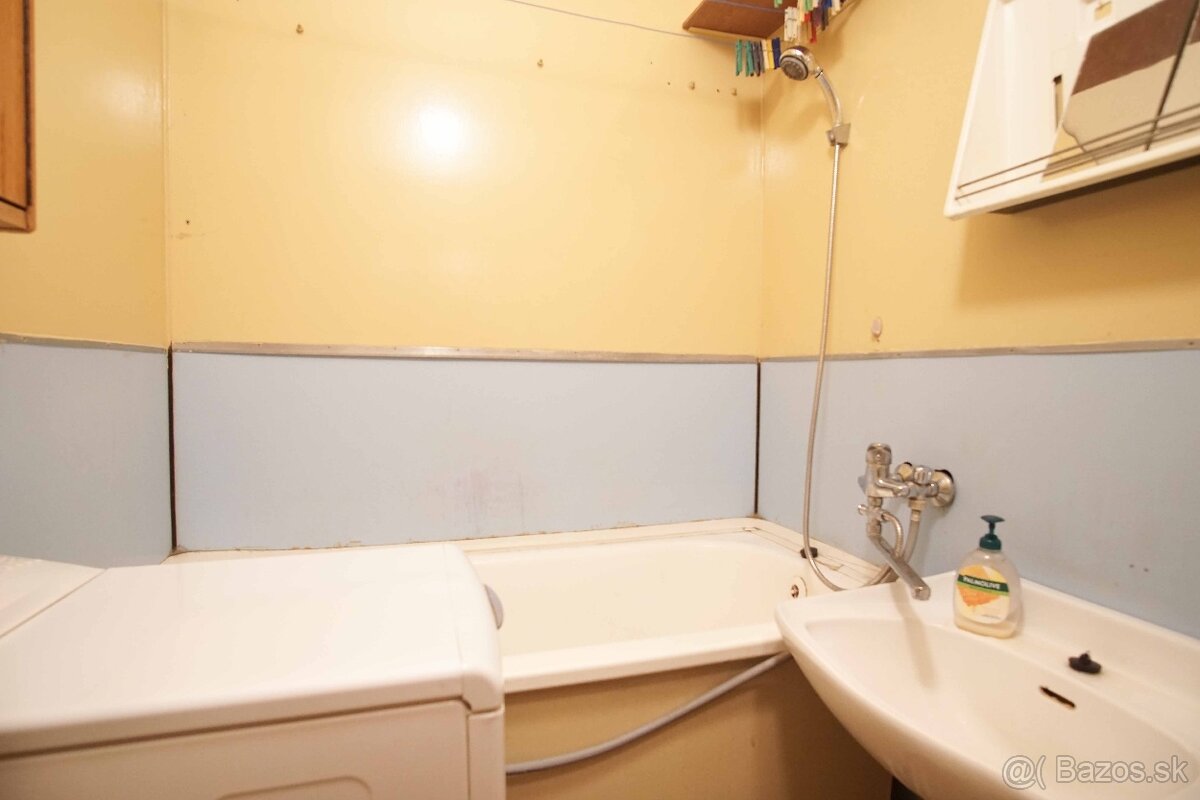 Tehlový 2-izbový byt s loggiou v centre, Šurany – 47,24m2 - 8