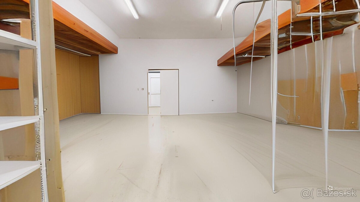 Na predaj: Multifunkčný komerčný objekt – Radošovce. - 8