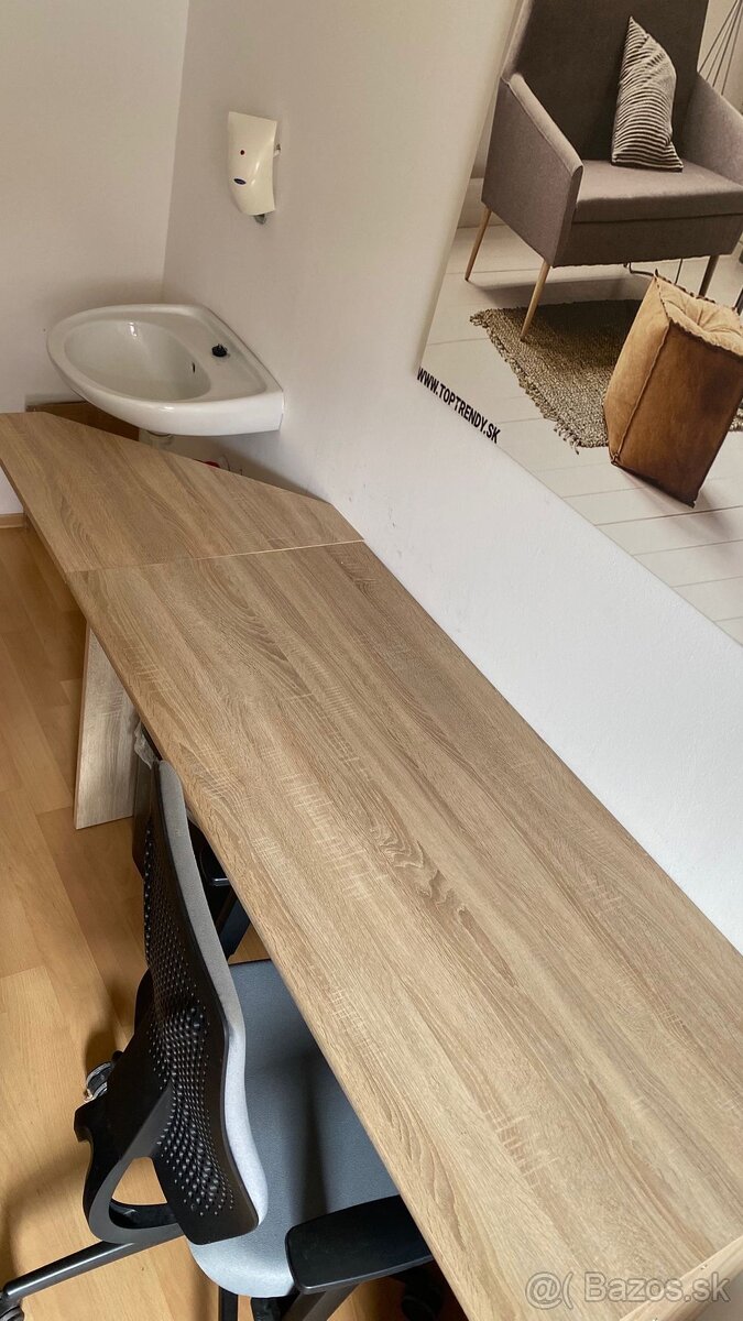 Kancelársky stôl - 8