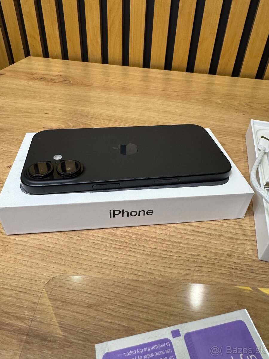 iPhone 16 - 8