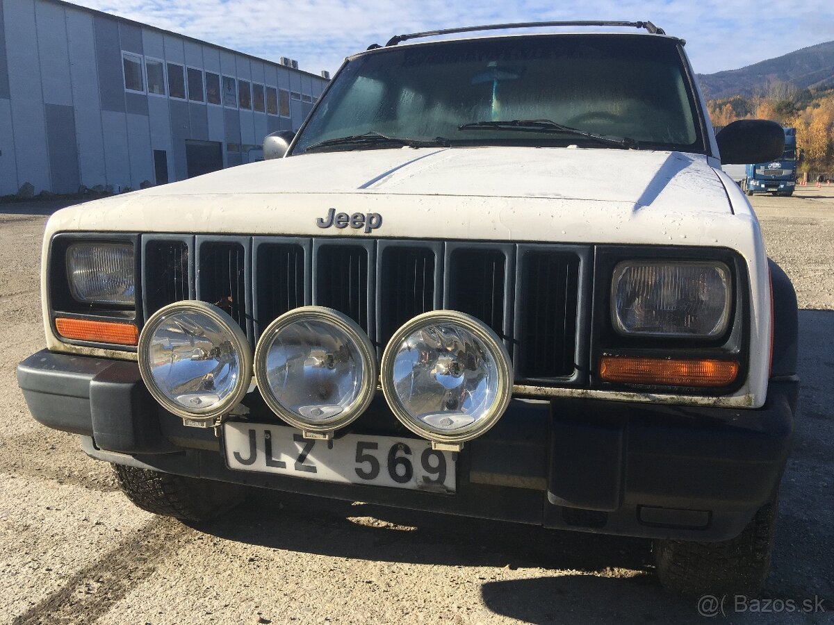 Jeep CHerokee XJ-4L benzin-automat - 8